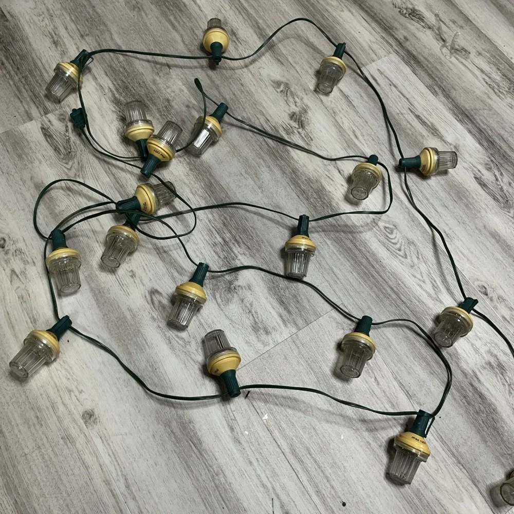 25 Pcs 120v Strobe C9 Christmas Lights Outdoor Waterproof Incandescent‎ White